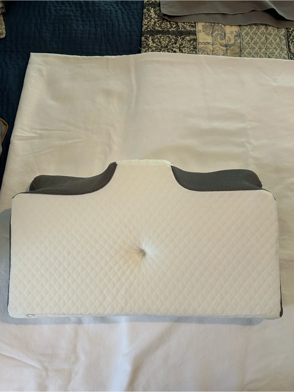 Contoured Memory Foam Pillow in White with Gray Mesh Accents